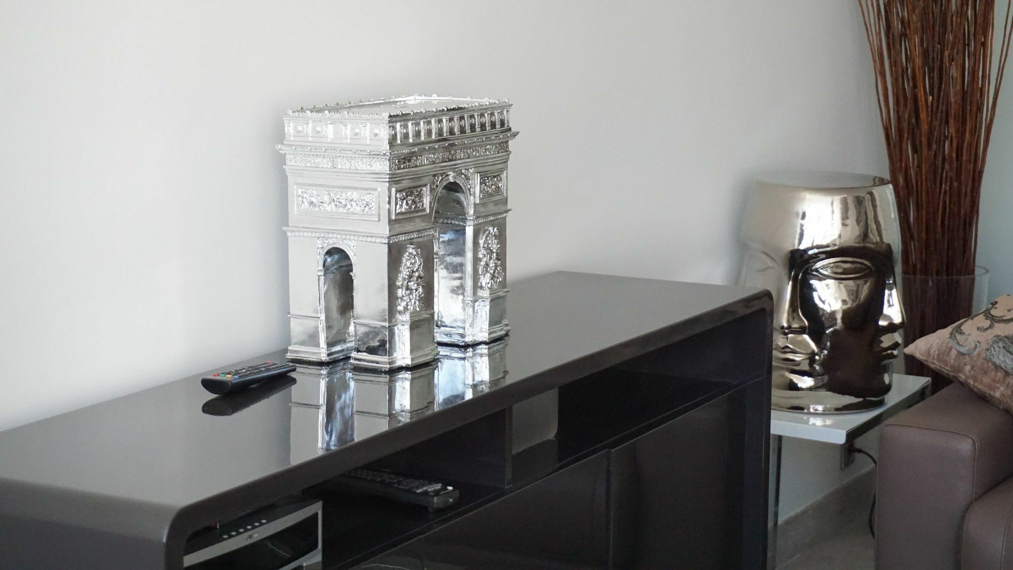Appartement Faubourg Saint-honore - - 8 *